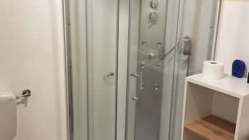 Luxury-Dreibettzimmer, mit Bad | Badezimmer