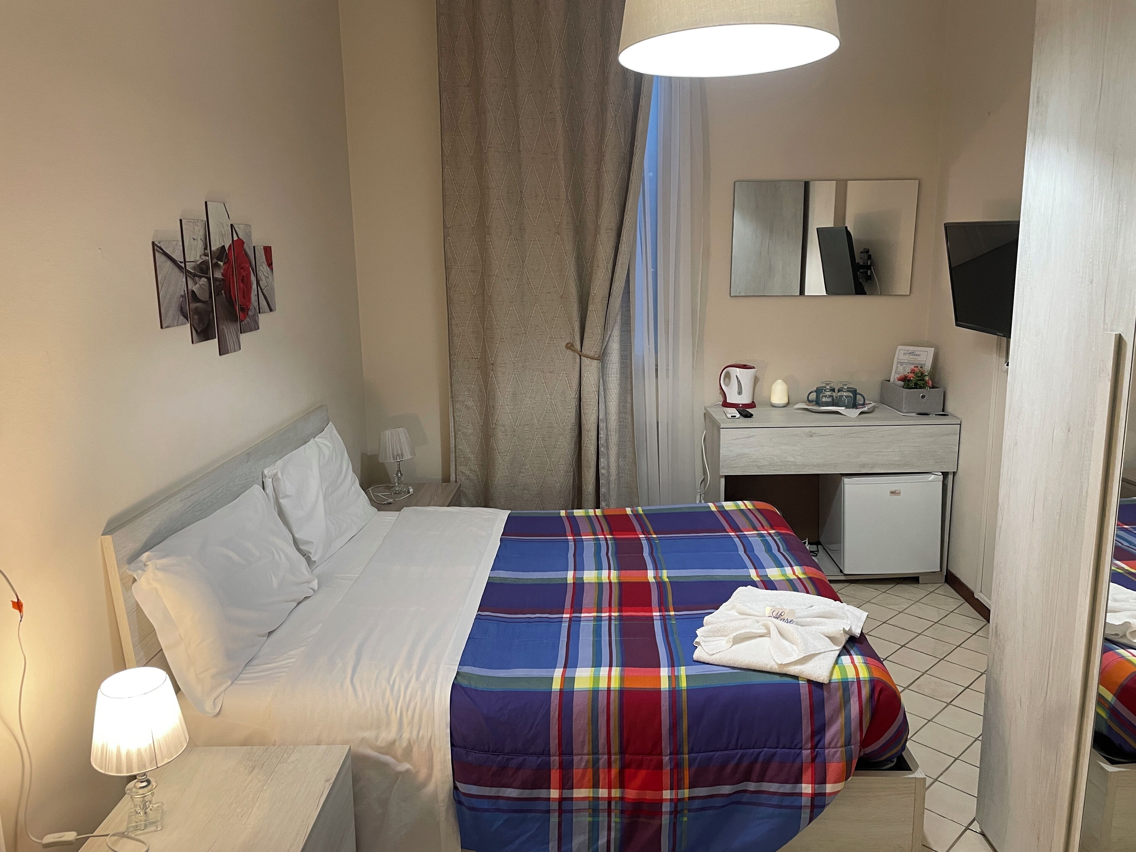 Honeymoon Double Room, Ensuite, City View | Individually decorated, laptop workspace, wheelchair access