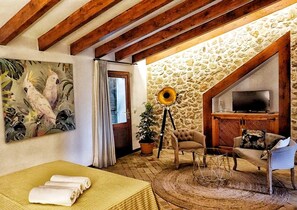 Premium Double Room | Premium bedding, memory foam beds, individually decorated