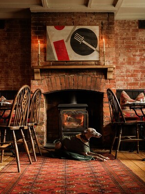 Interior - The Dog and Gun (Salisbury)