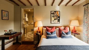 Chambre Double, salle de bains attenante