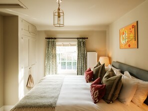 1 bedroom - The Dog and Gun (Salisbury)