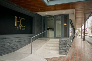 Property entrance - HC Express (Monterrey)