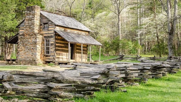 Unclassified image, 1 of 24, button - Believe, 2 Bedrooms, Pool Access, Wifi, Hot Tub, Pet Friendly, Sleeps 6 (Gatlinburg)