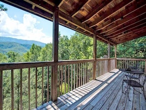 Balcony - Majestic View, 1 Bedroom, Jetted Tub, Mountain View, Hot Tub, Sleeps 2 (Gatlinburg)