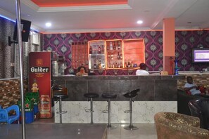 酒吧（店内）