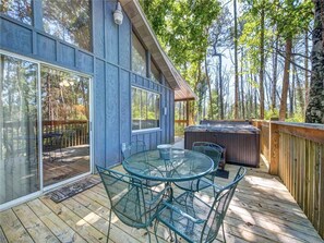 Cabin, Multiple Beds, Hot Tub, Mountain View | Balcony