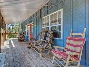 Cabin, Multiple Beds, Hot Tub, Mountain View | Balcony