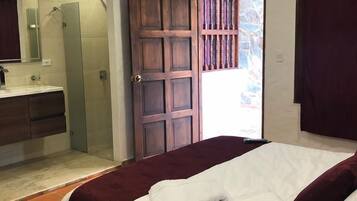 Phòng đôi Tiêu chuẩn, 1 giường đôi, quang cảnh vườn | Bộ đồ giường cao cấp, minibar