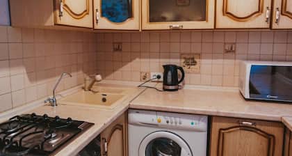 Erschwingliche, komfortable, saubere Wohnung.
