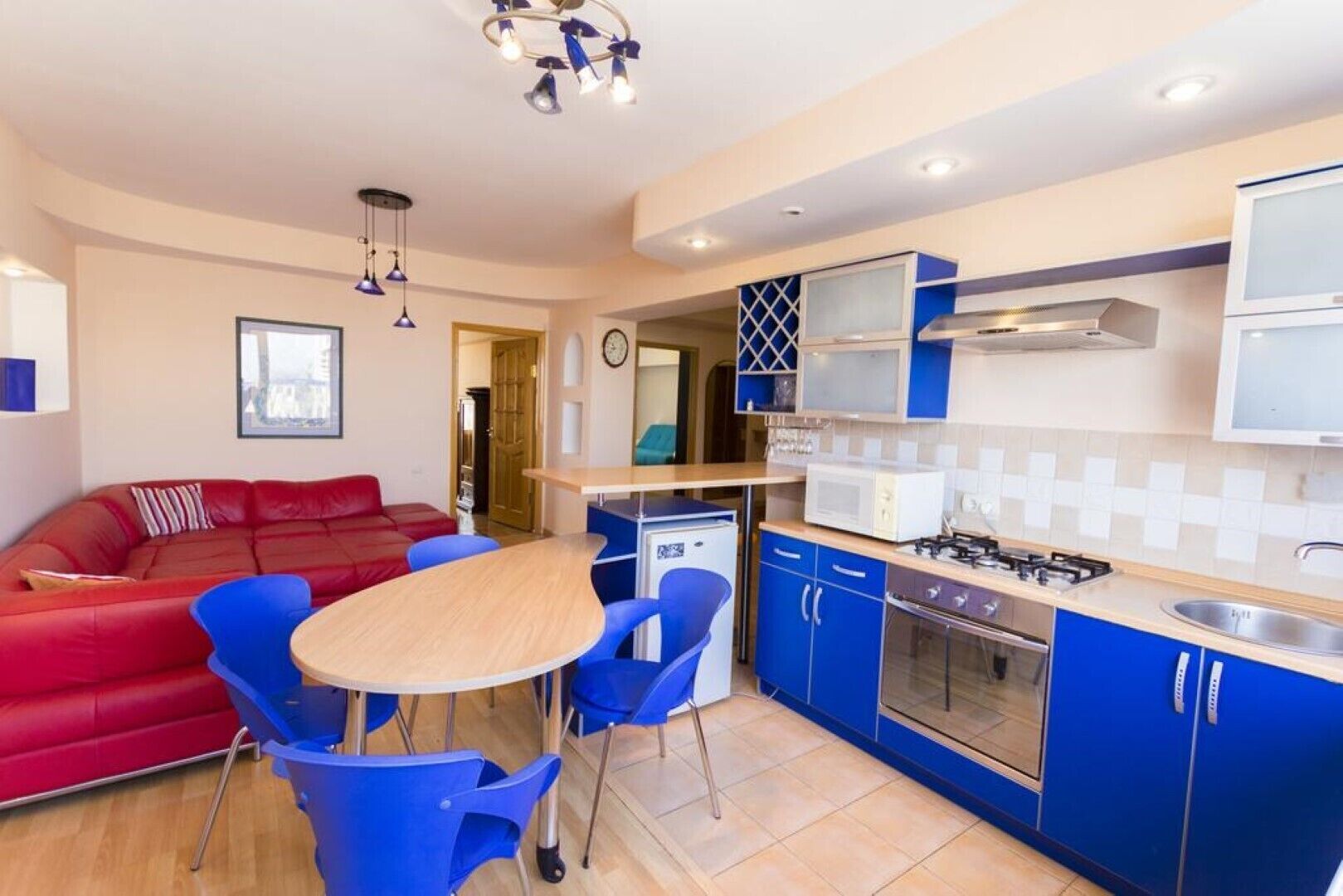 Réfrigérateur, micro-ondes