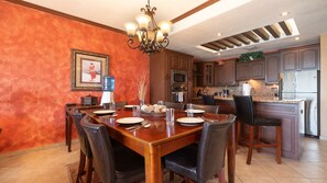 Dining - Sonoran Sky 407 Blue Ocean Ultimate Paradise Ocean Front Condo (Puerto Peñasco Sandy Beach)