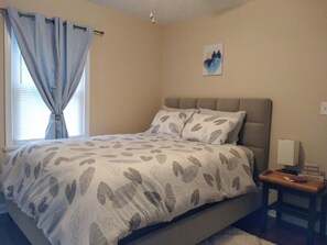 2 slaapkamers, een strijkplank/strijkijzer, wifi, beddengoed