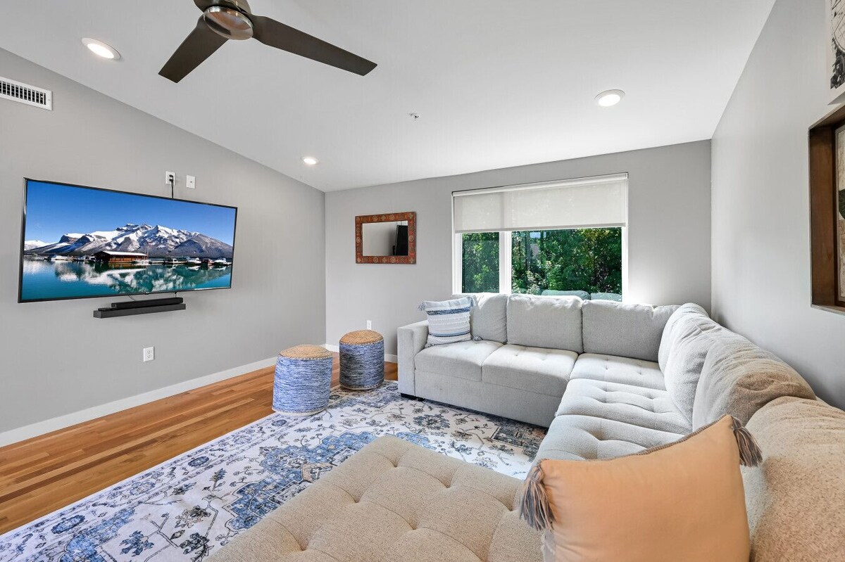 Downtown Oasis – Rooftop Terrace, Elevator & Sauna Access