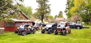 المنطقة المحيطة بالمنشأة