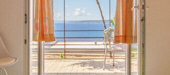 Rooms Sani - Double Room with Terrace and Sea View (S1)