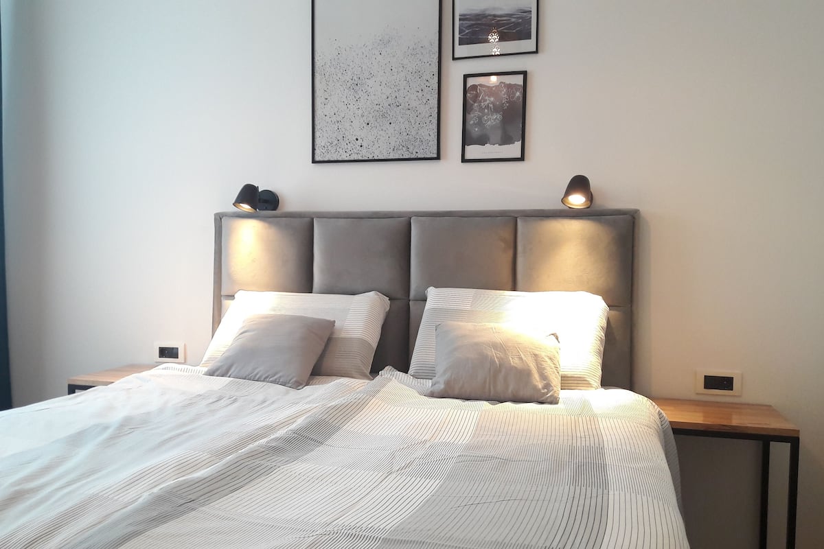 Laptop workspace, cots/infant beds, free WiFi, individually decorated