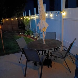 Outdoor dining