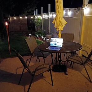 Outdoor dining