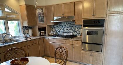 2 Block walk to the beach.....