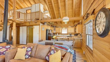 TV, fireplace, DVD player