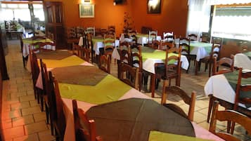 Desayuno bufé gratuito y diario
