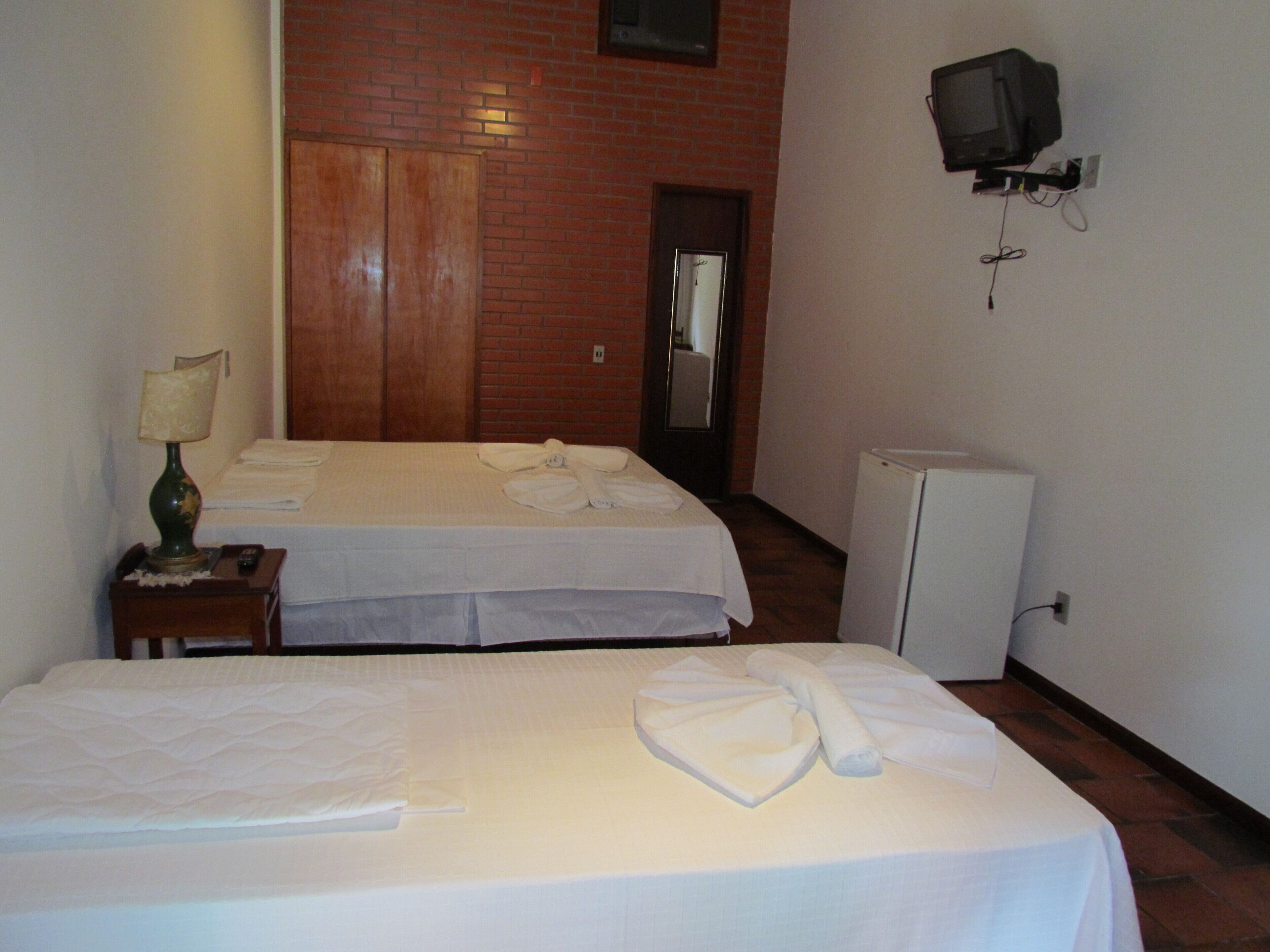 standard room, garden view | hypo-allergenic bedding, pillow-top beds, minibar, free wifi