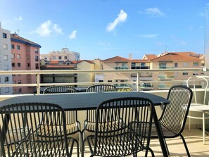 Outdoor dining - 3 rooms comfort with private parking center (ARCACHON)