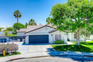 Exterior - Casa Del Sol: #259070 Pool, Spa, Game Room, Court (La Quinta)