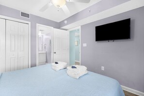 3 bedrooms, iron/ironing board, WiFi, bed sheets