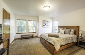 2 soverom, strykejern/-brett, wi-fi (inkludert) og sengetøy