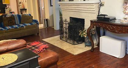 Big cozy basement close to downtown!