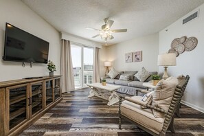 TV - Absolute Beach - Ocean Walk (Daytona Beach)