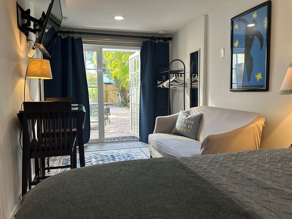 1 bedroom, WiFi, bed sheets