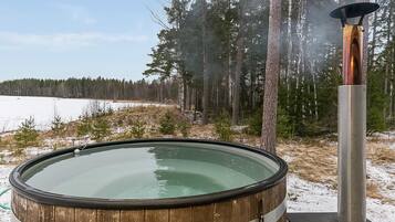 Bain à remous extérieur