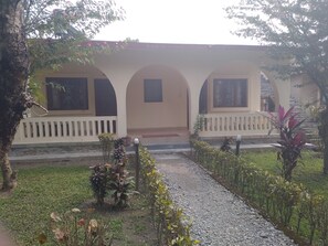 Exterior - Hotel Bird's View (Sauraha)