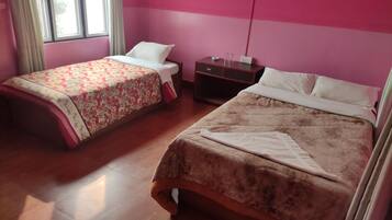 Executive Double or Twin Room | In-room safe, desk, free WiFi, wheelchair access