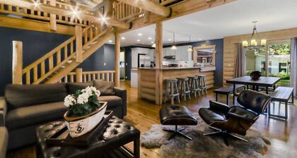 Renovated Log Home At Lake Geneva |Game Room |Ping Pong |Shuffleboard |Movie Room |Swingset |FirePit