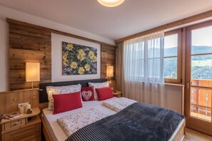 2 bedrooms, free WiFi, bed sheets - Modern “Apartment Sella” with Mountain View, Wi-Fi, Balcony, Garden & Terrace (Lajen)