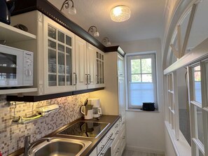 Køleskab, mikrobølgeovn