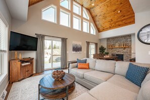 Smart TV, fireplace, video games, books