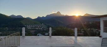 Lush view of the mountains with a wonderful sunset !!!