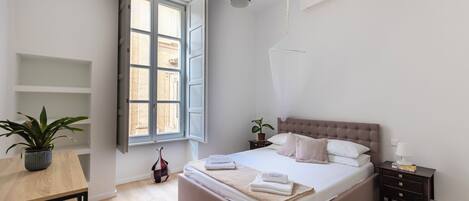 2 soverom, strykejern/-brett, wi-fi og sengetøy