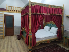 Deluxe Double Room | Individually decorated, individually furnished, desk, laptop workspace - Hotel Muso To'ra (Khiva)
