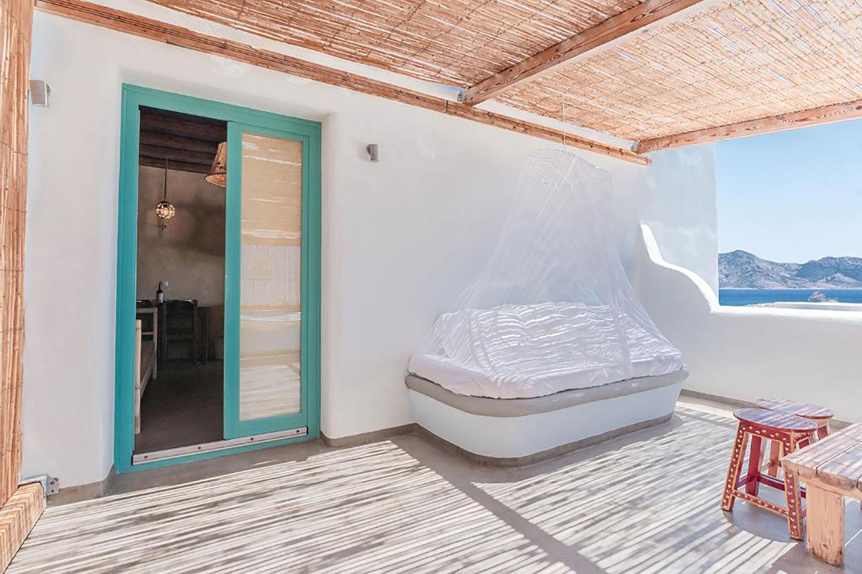 deluxe studio suite | terrace/patio