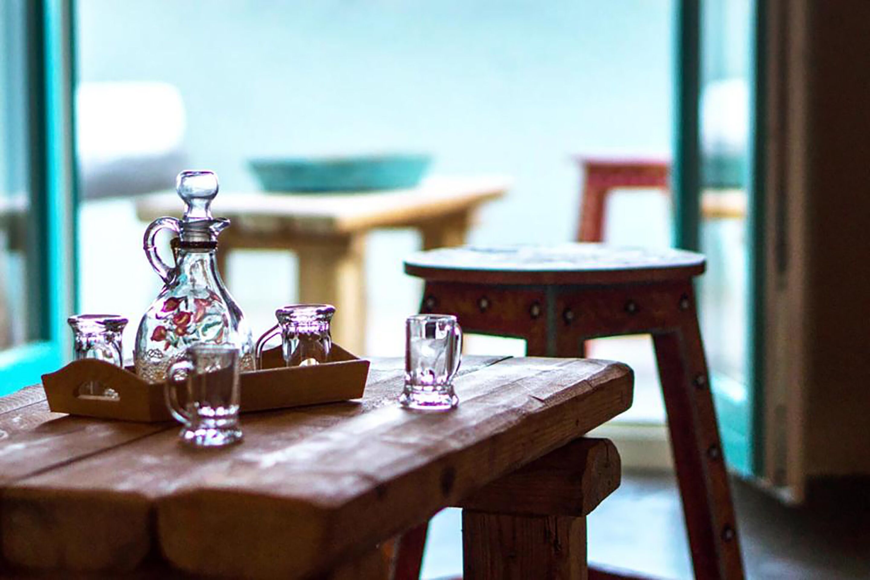 deluxe studio suite | in-room dining