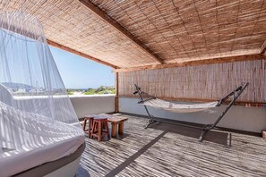 Suite estudio Elite, vista al mar | Terraza o patio