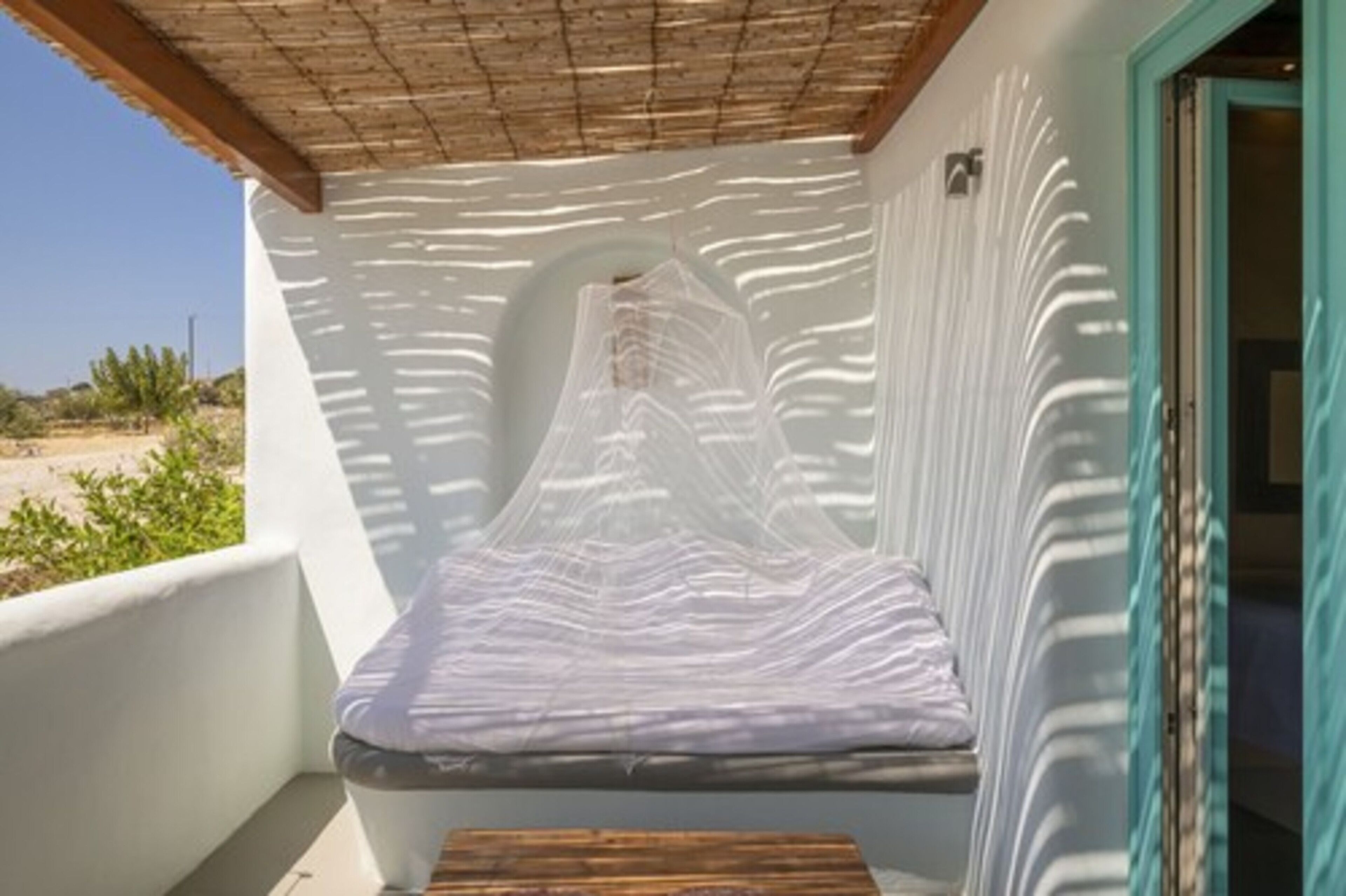 deluxe studio suite | garden