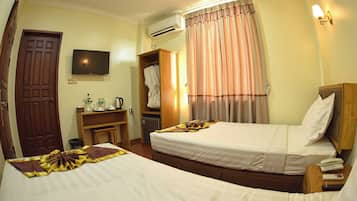 Standard Double or Twin Room | Minibar, in-room safe, desk, blackout curtains