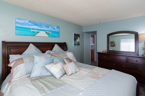 5 habitaciones, tabla de planchar con plancha y wifi 